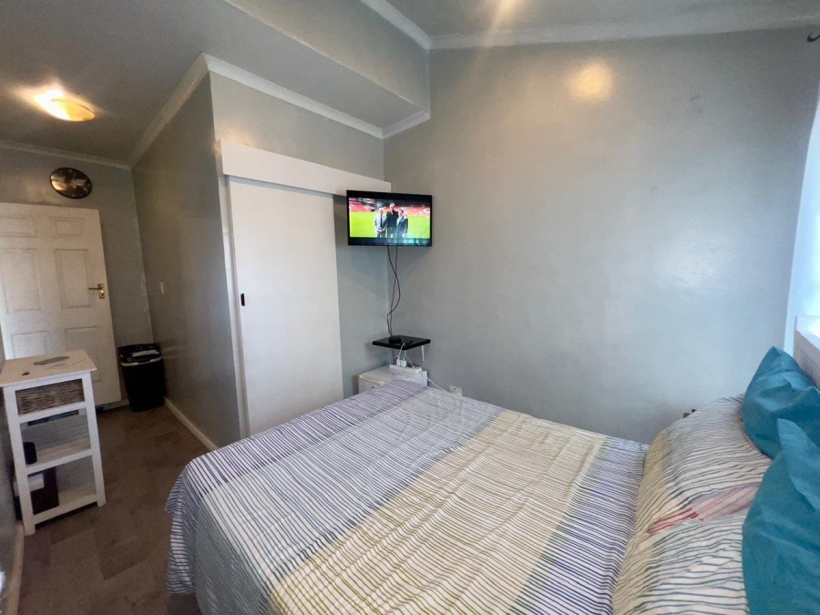 4 Bedroom Property for Sale in Grassy Park Western Cape